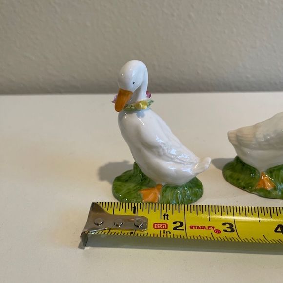 Set of 2 White Geese Bone China Vintage Omnibus. - Picture 9 of 13